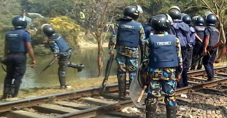 ব্রাহ্মণবাড়িয়ায় পুলিশ-বিএনপি সংঘর্ষ, আহত ১০