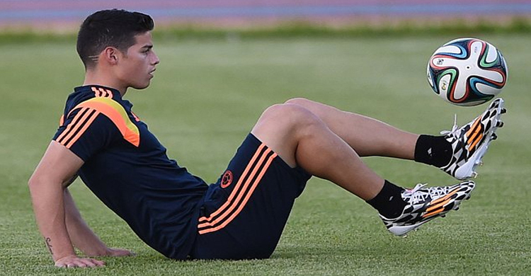 অনুশীলনে জেমস রদ্রিগেজ