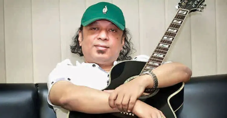 পাইরেসির বিরুদ্ধে আইয়ুব বাচ্চু