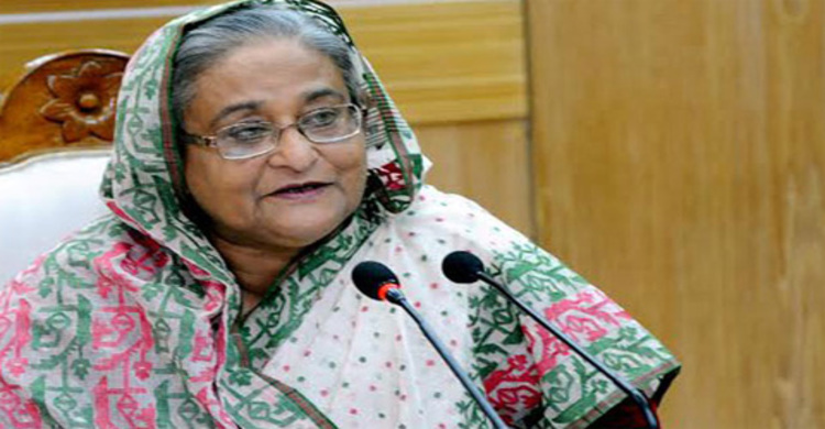 আহত পুলিশ সদস্যকে দেখতে হাসপাতালে প্রধানমন্ত্রী