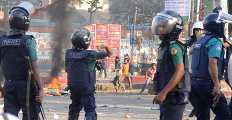 সারাদেশে বিএনপি-পুলিশ সংঘর্ষ নিহত ৩