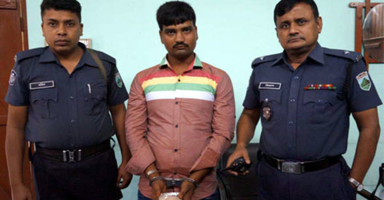 ঈশ্বরদীতে ২ লাখ টাকার হেরোইনসহ আটক ১