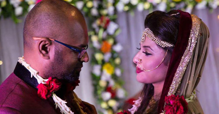 দ্বিতীয় বিয়ে করলেন জেনি