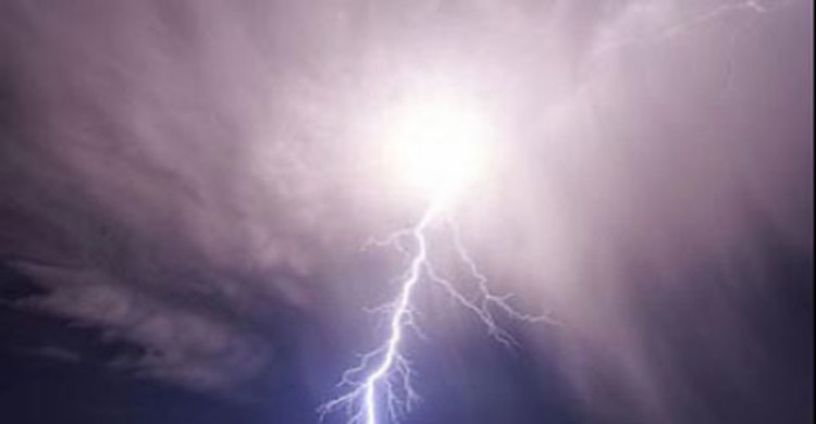 মেক্সিকোয় বজ্রপাতে একই পরিবারের ৭ জনের মৃত্যু