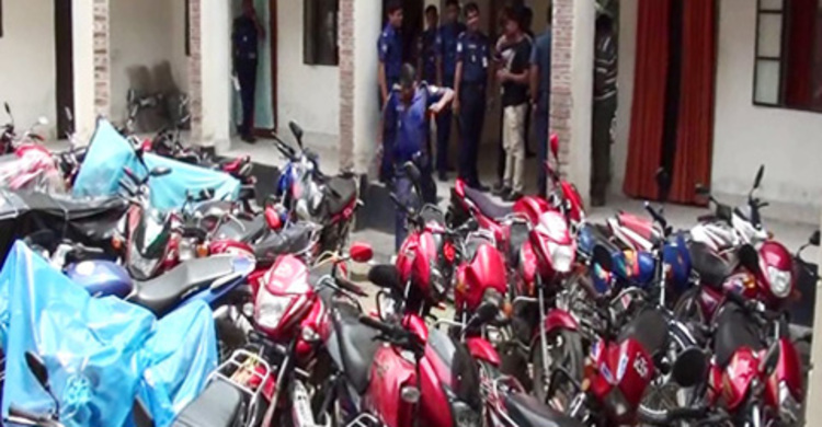 রাজবাড়ীতে ৯৩টি মোটরসাইকেল আটক