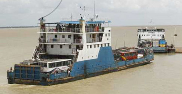 পাটুরিয়া নৌরুটে আবার লঞ্চ চলাচল বন্ধ