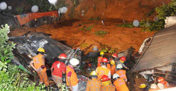 চট্টগ্রামে পাহাড় ধসে মৃত্যুর ঘটনায় গ্রেফতার ২