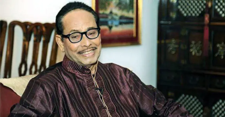 দেশে ফিরেছেন এরশাদ