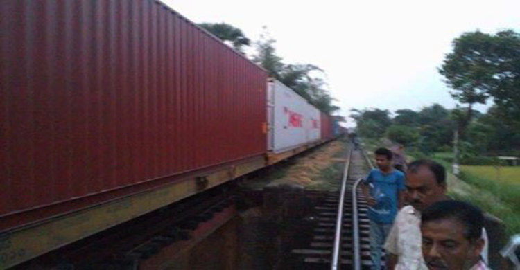 ব্রাহ্মণবাড়িয়া দিয়ে ট্রেন চলাচল বন্ধ