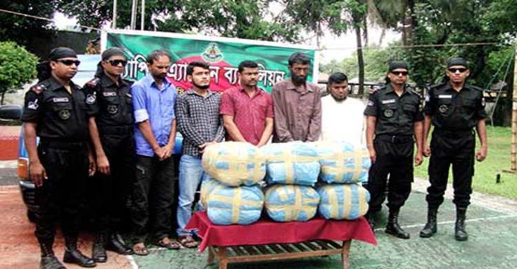 ব্রাহ্মণবাড়িয়ায় গাঁজাসহ ৫ মাদক ব্যবসায়ী আটক