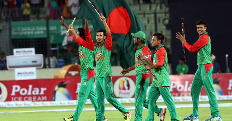 বদলে যাচ্ছে ওয়ানডে ক্রিকেট!