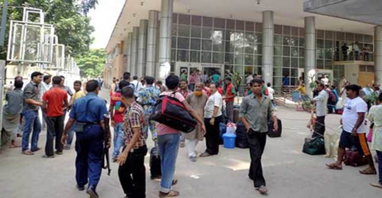 বেনাপোলে ইমিগ্রেশন পুলিশ পেটালো পাসপোর্ট যাত্রীকে