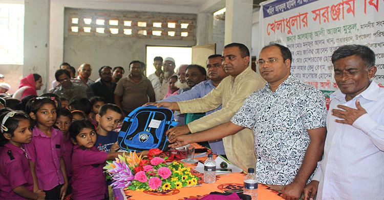 শিক্ষার্থী ঝড়ে পড়া রোধে অন্যরকম উদ্যোগ