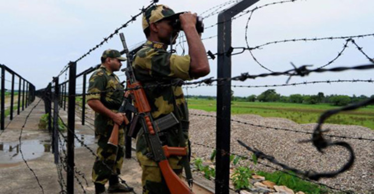 ৬ বাংলাদেশিকে ফেরত দিয়েছে বিএসএফ