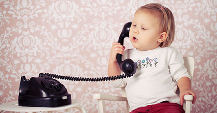 শিশু দেরিতে কথা বললে কী করবেন