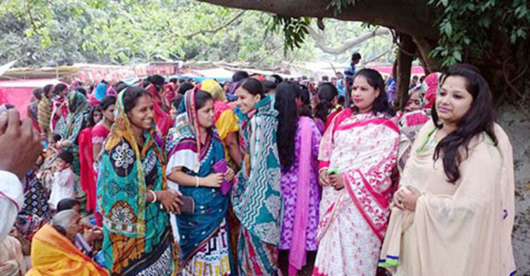 সোনারগাঁয়ে চলছে বউ মেলা
