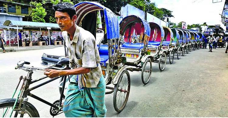 চট্টগ্রামে রিকশা চলাচলে নিষেধাজ্ঞা প্রত্যাহারে আল্টিমেটাম