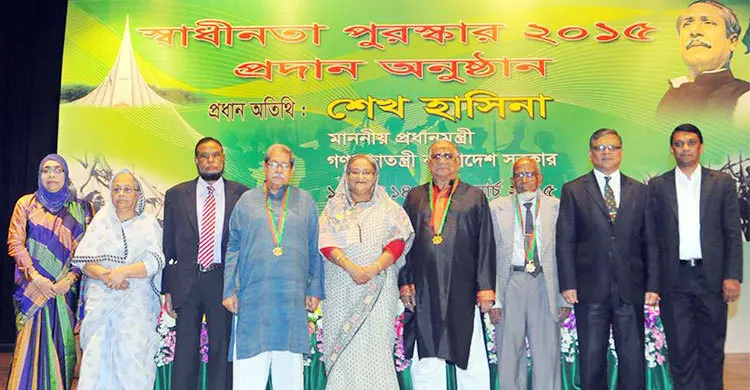 আমরা ধ্বংস নয়, শান্তি চাই : প্রধানমন্ত্রী