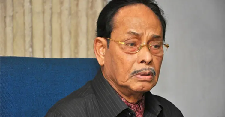 মিলনকে পরিচয় করিয়ে দোয়া চাইলেন এরশাদ