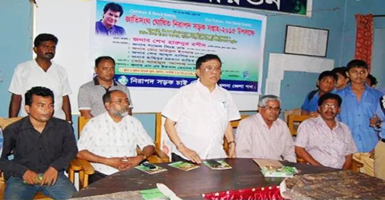 নিরাপদ সড়ক বাস্তবায়নে ট্রাফিক নিয়ম মানতে হবে : নিসচা