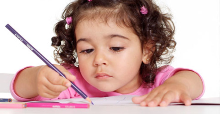 শিশুর হাতের সুন্দর লেখা শেখাবেন যেভাবে