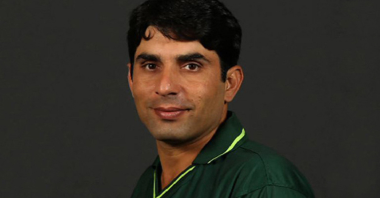 সেঞ্চুরির আক্ষেপ নিয়ে ওয়ানডে থেকে মিসবাহর বিদায় 