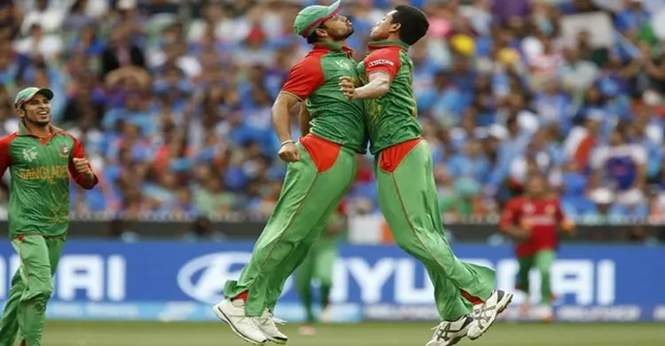 জরিমানার সঙ্গে নিষিদ্ধ হলেন মাশরাফি