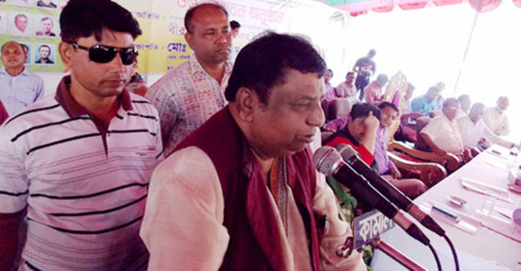 নেতাকে নেতা মানতে হবে: সমাজকল্যাণমন্ত্রী