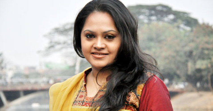 মিউজিক ক্লাবে নির্ঝর 