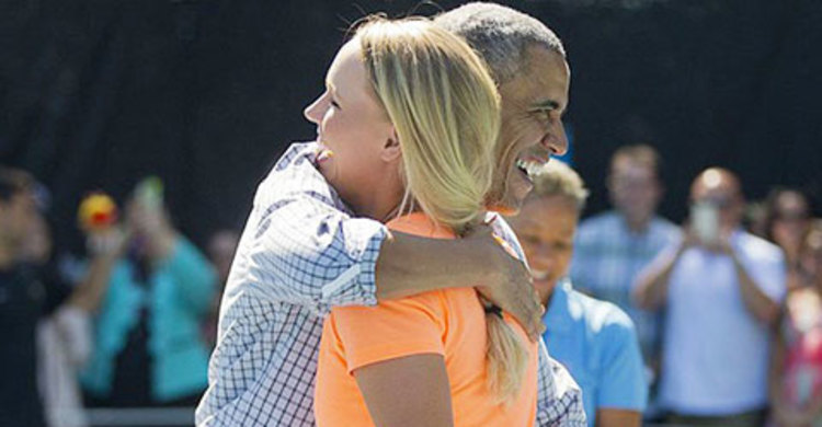 ওজিনিয়াকির সঙ্গে টেনিস কোর্টে ওবামা