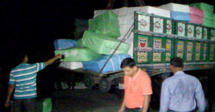 পঞ্চগড়ে বিপুল সংখ্যক ভারতীয় বাইসাইকেল আটক