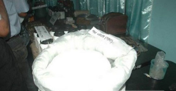 চাঁপাইনবাবগঞ্জে ৩ কেজি গানপাউডার উদ্ধার