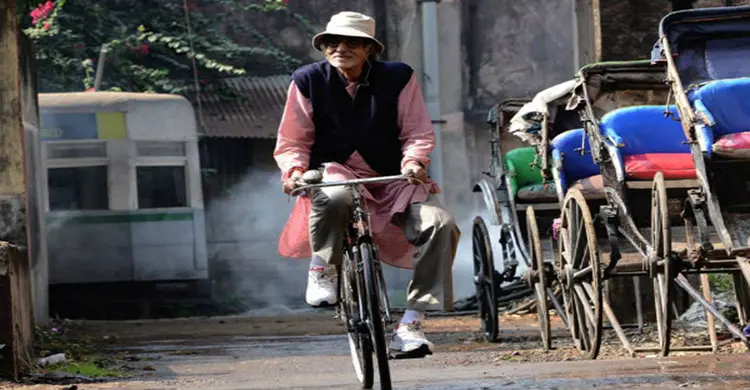 আলোচনায় পিকুর ট্রেলর (ভিডিও)