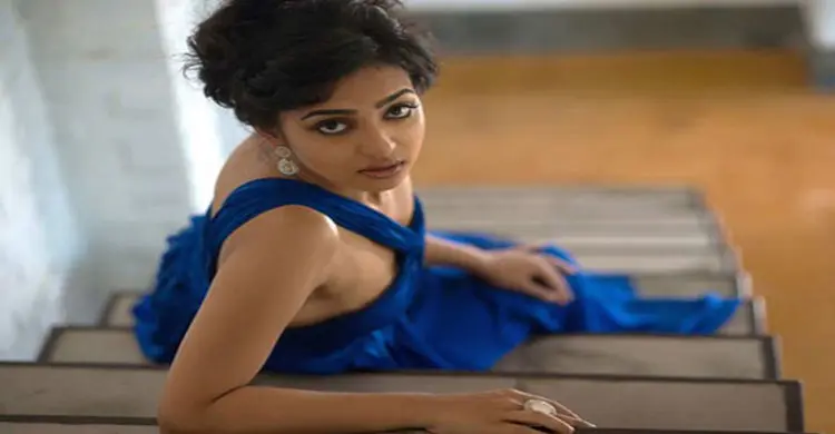 গণমাধ্যম লম্পটদের থেকেও বেশি খারাপ!