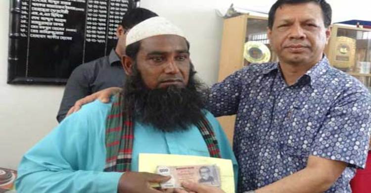 শেরপুরে বজ্রপাতে নিহত ৩ পরিবারকে আর্থিক সহায়তা প্রদান