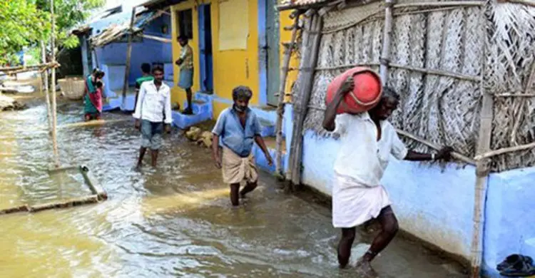ভারতে আকস্মিক বন্যায় নিহত ৮