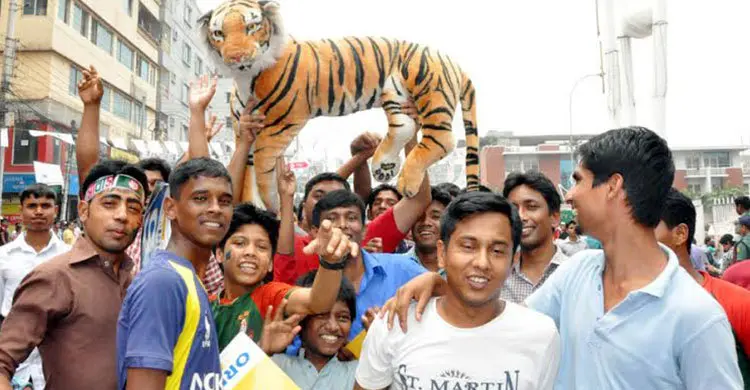 মাঠে খেলা দেখার আনন্দে তানিহার যেন ঈদ