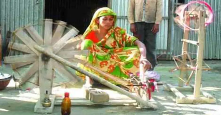 গামছা বুনে জীবন চলে যাদের