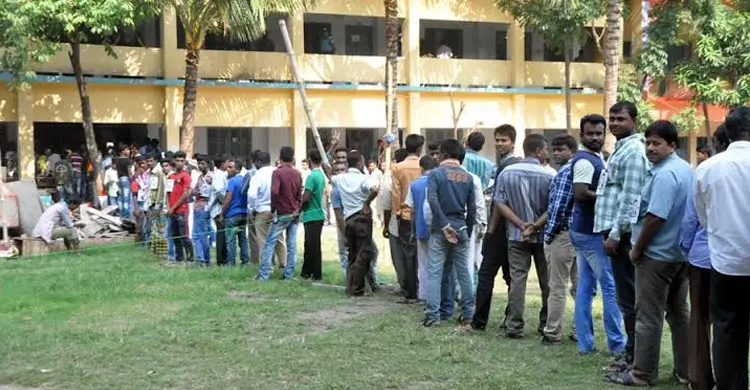 তিন সিটির নগরপিতা নির্ধারণের লড়াই শুরু