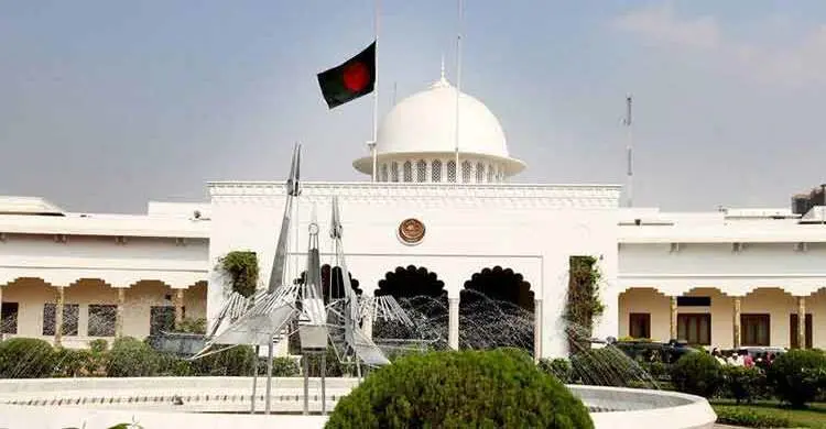 বঙ্গভবনে বেড়েছে বানরের উৎপাত