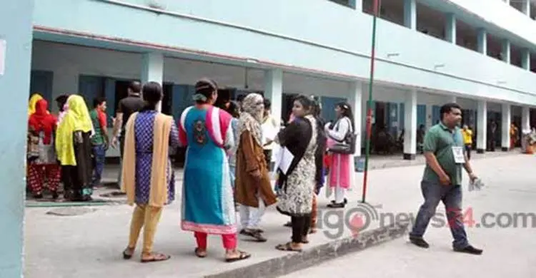 বাড়ছে বিশৃঙ্খলা  