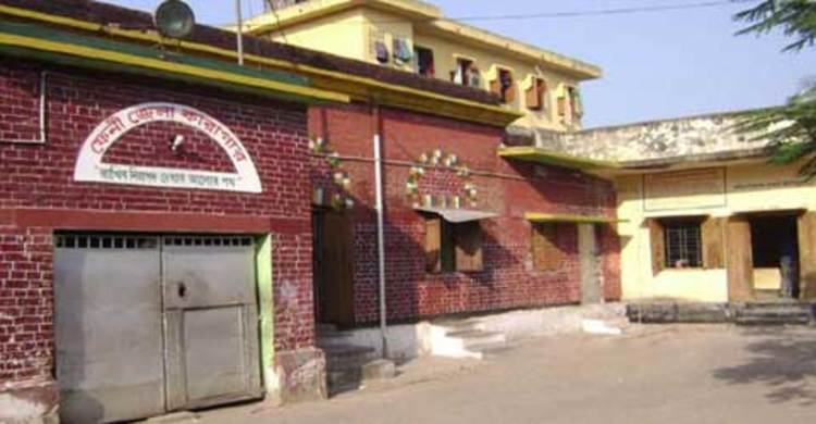 ফেনী কারাগারে ধারণ ক্ষমতার চার গুণ বন্দি