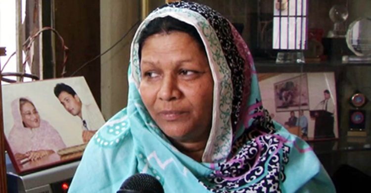 ১৬ কোটি মানুষের দোয়া রয়েছে টাইগারদের জন্য : মাশরাফির মা