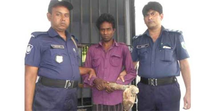 মা দিবসে মা খুন : ছেলে গ্রেফতার