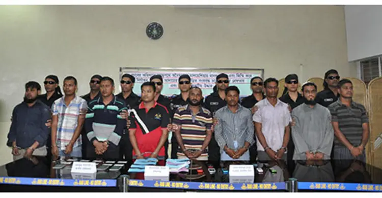 মালয়েশিয়ায় পাচারকালে সংঘবদ্ধ চক্রের ৯ জন আটক   