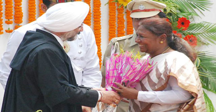 ভারতের প্রথম আদিবাসী নারী গভর্নর দ্রৌপদী মুর্মু