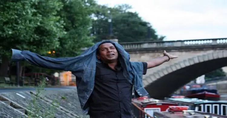 রেড এলার্ট নিয়ে মোশাররফ করিম