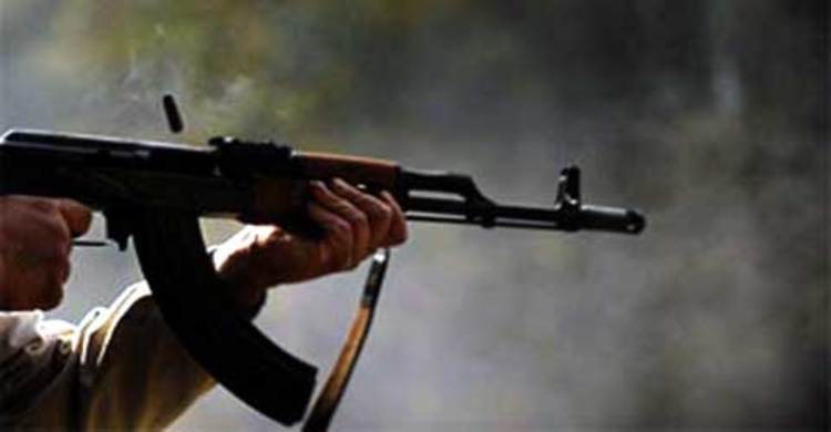 লক্ষ্মীপুরে বন্ধুকযুদ্ধে ২ যুবক গুলিবিদ্ধ