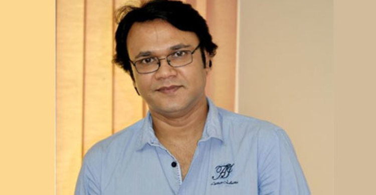 মাকে সঙ্গে নিয়ে দেখুন সুতপার ঠিকানা