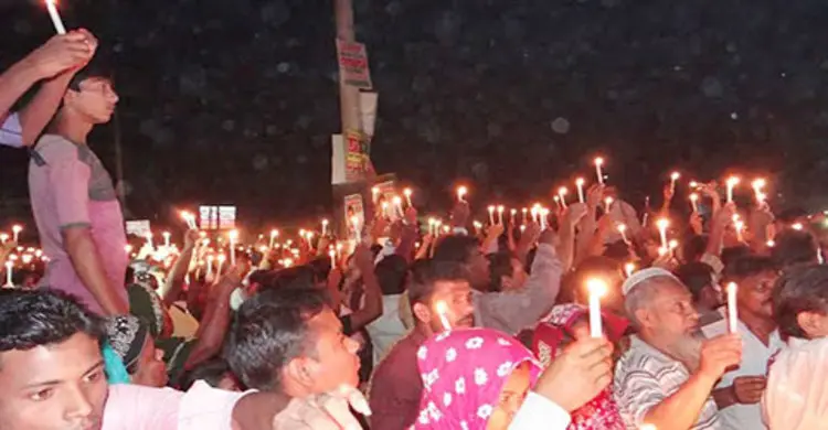 রানা প্লাজা ধসের দু’বছর পূর্তিতে মোমবাতি প্রজ্বলন